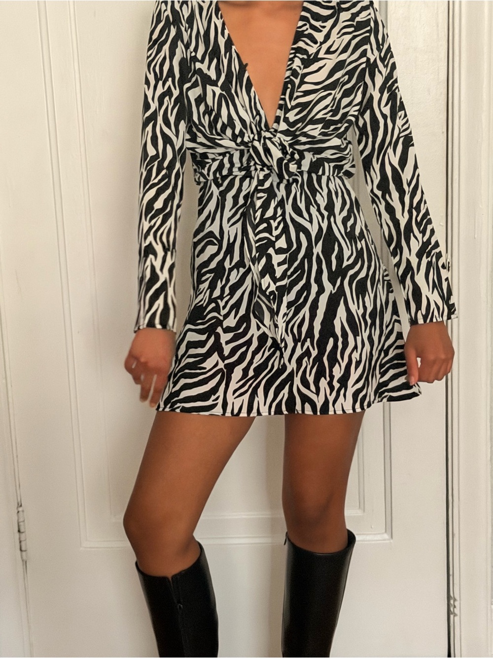 Nasty Gal Black & White Zebra Tie-Front Long Sleeve Dress